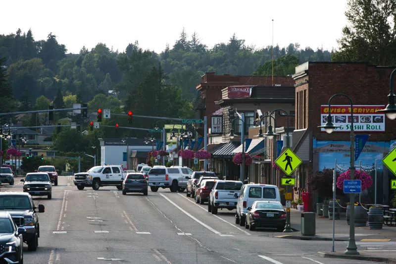 Festival Invasion: How 50,000 Music Lovers Transform a Town Before the Sun Rises